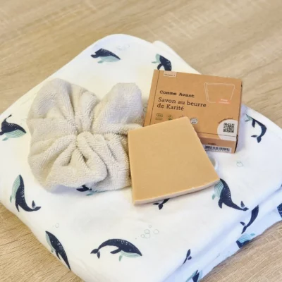 Coffret "bébé prend son bain"