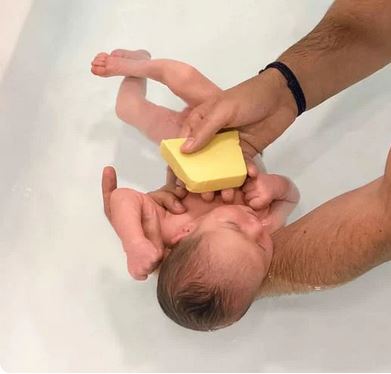 Coffret "bébé prend son bain" – Image 9