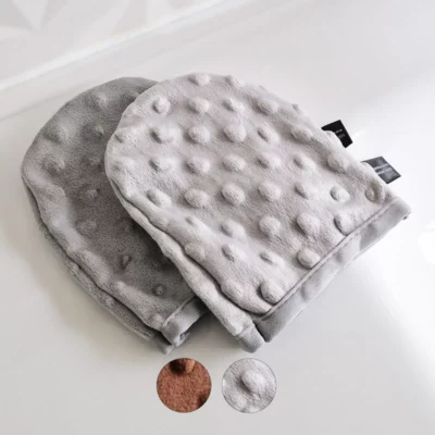 2 gants démaquillants à l’eau – coloris au choix