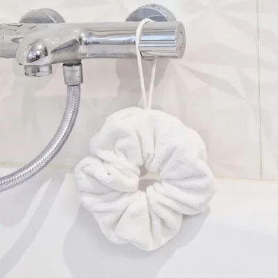 Fleur de douche blanche