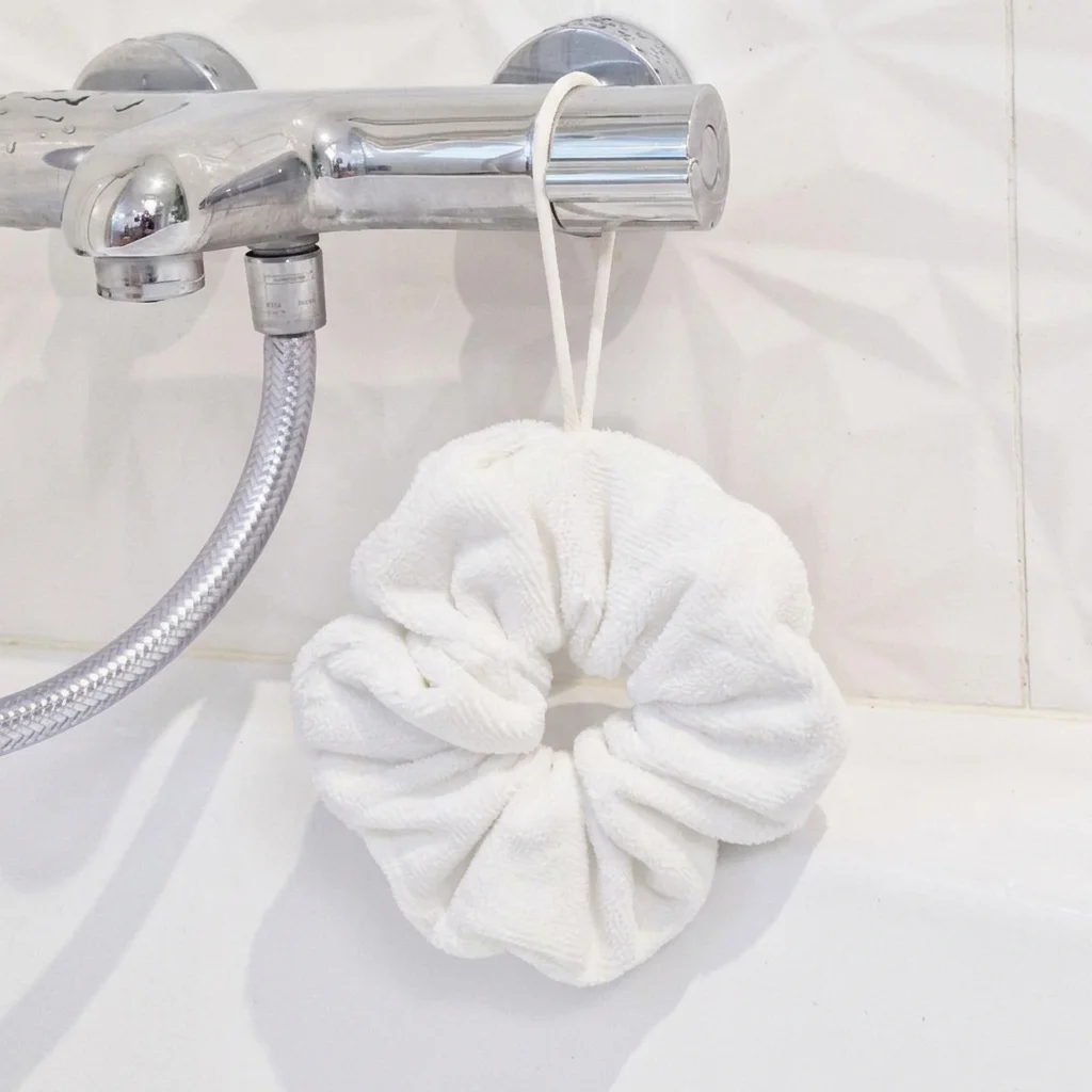 Fleur de douche blanche